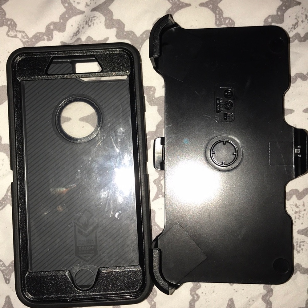 iPhone 7/8+ otterbox with waist clip